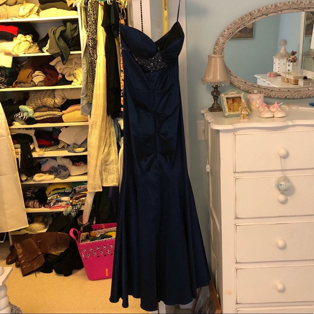 Navy blue mermaid gown